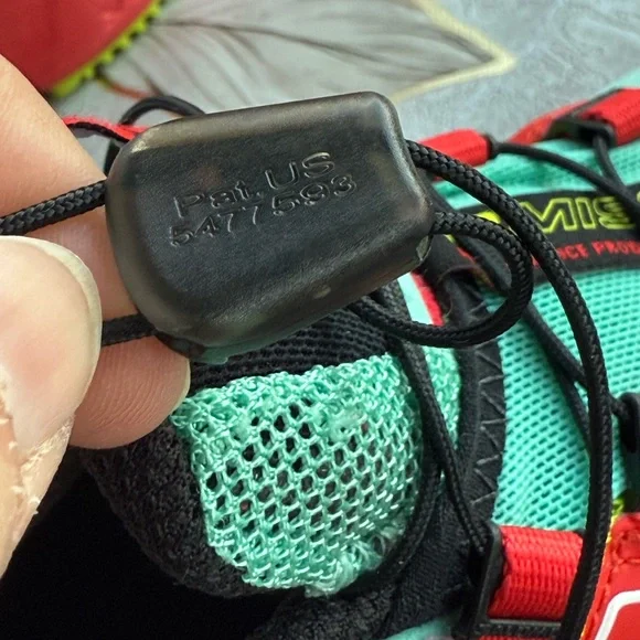 Salomon Vibrant Green and Red Trail Shoes - Picture 11 of 12